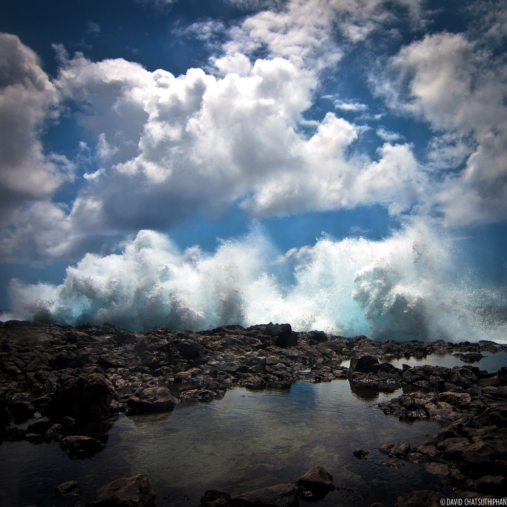 Wave and clouds at Makapu'u tide pools