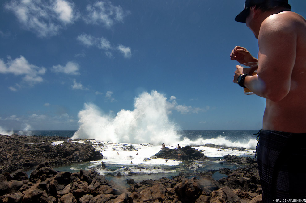 Looking at another big wave at Makapu'u tide pools
