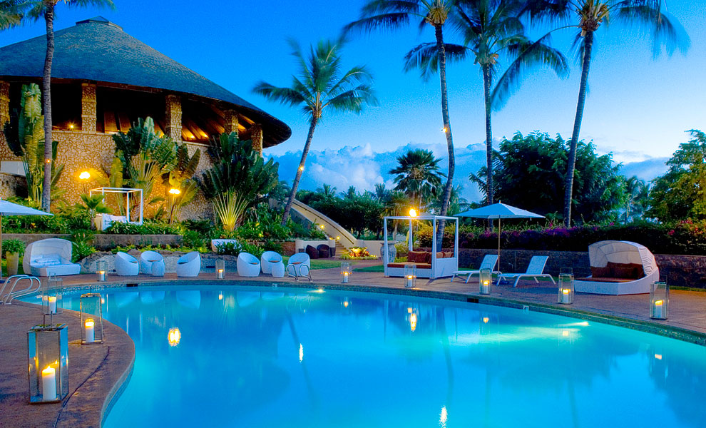 A message from Aqua Hotels & Resorts  UnrealHawaii.com