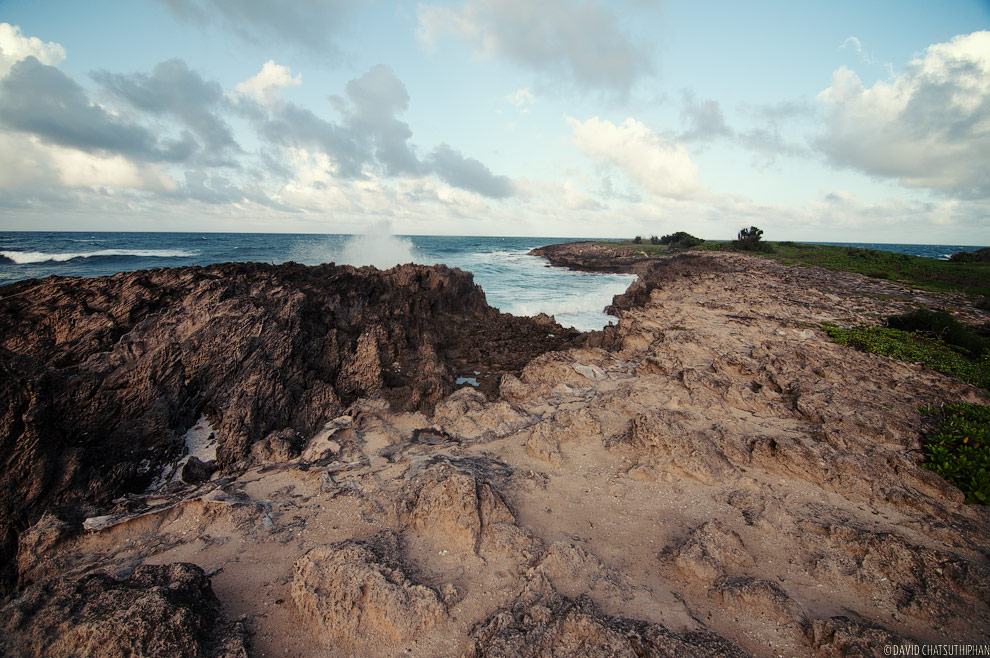 Waves at Goat Island, Oahu, Hawaii