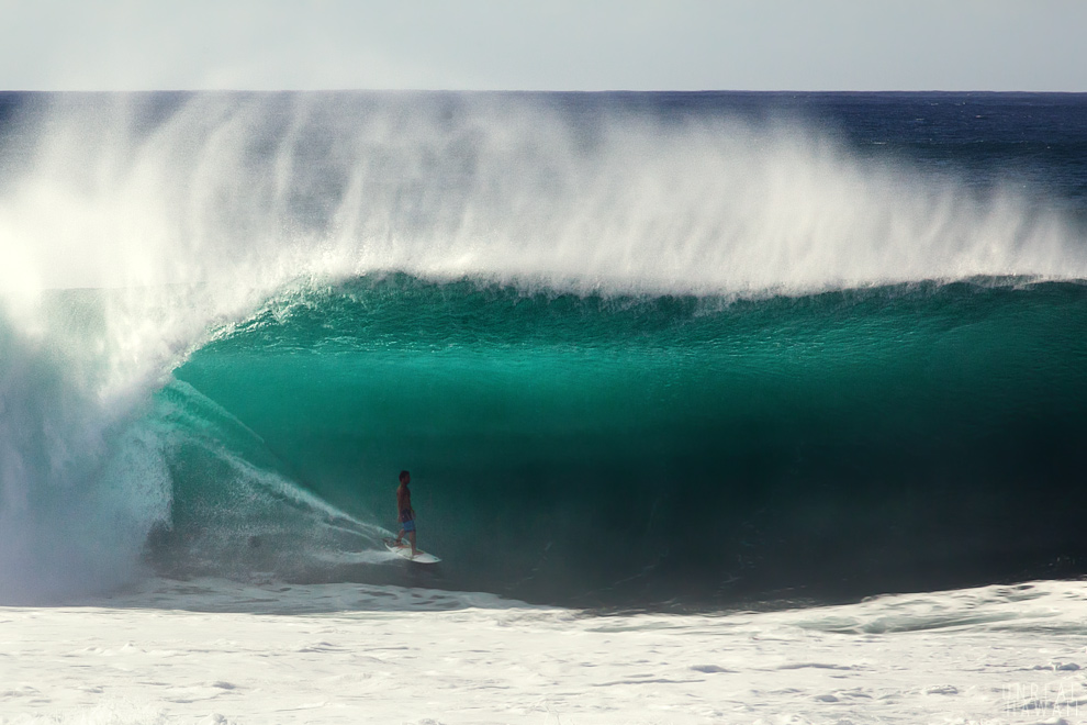 Stand up barrel at Pipeline on the North Shore of Oahu, Hawaii